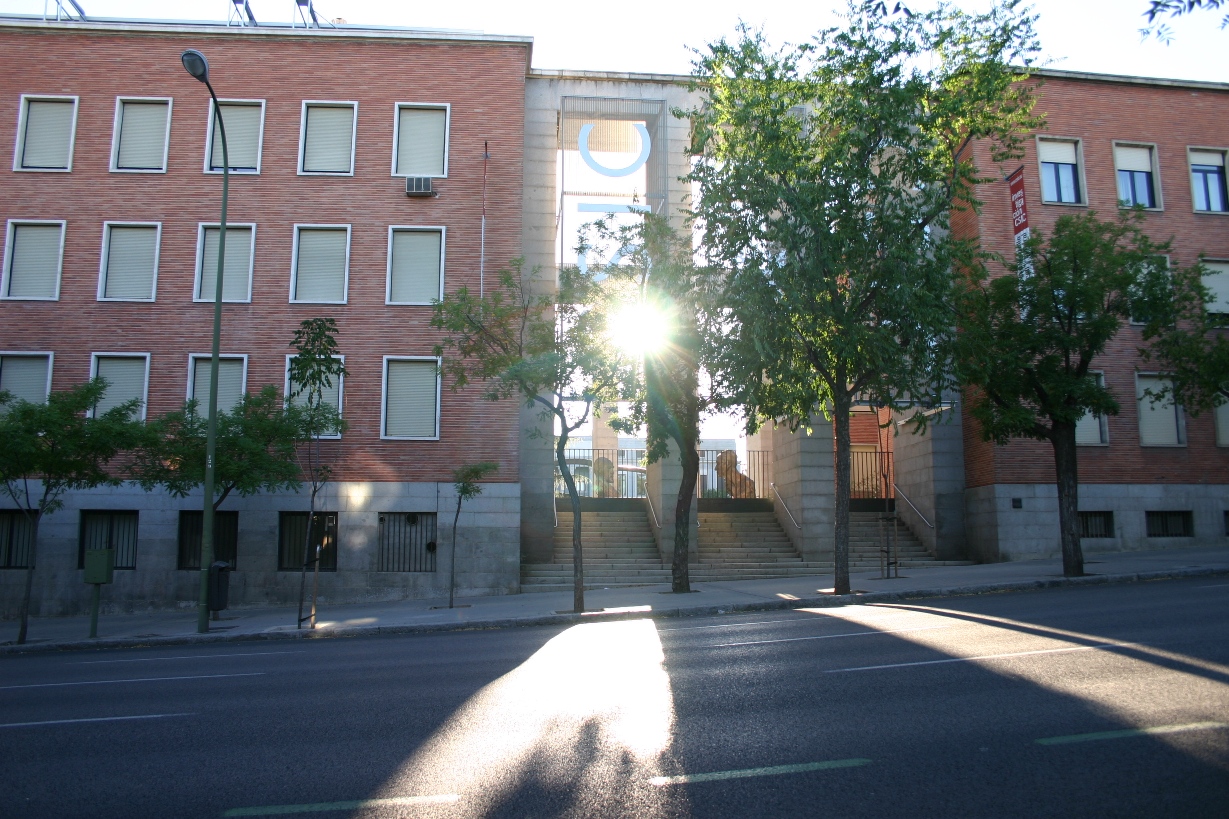 Severo Ochoa y Ramón y Cajal monument, CSIC, Madrid - 01.JPG